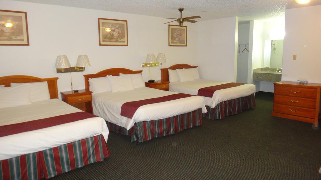 Sagamar Inn Cleburne Room photo
